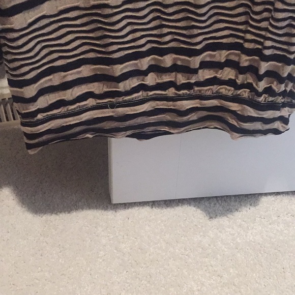 Max Studio 3/4” Sleeve shirt - XS - Picture 3 of 4